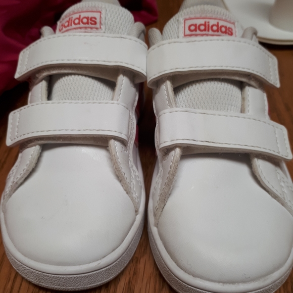 Tracksuit and runners - Picture 4 of 7